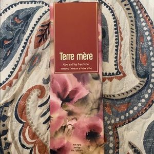 Terre Mere aloe and Tea Toner